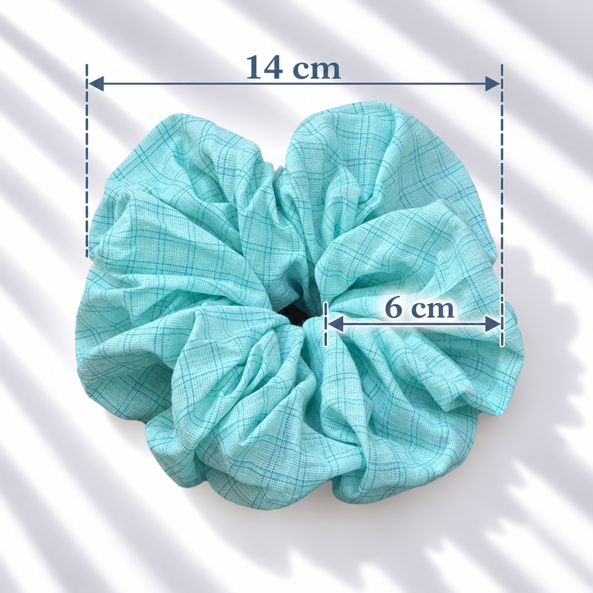晴空青格髮圈 Clear Sky Plaid Scrunchie